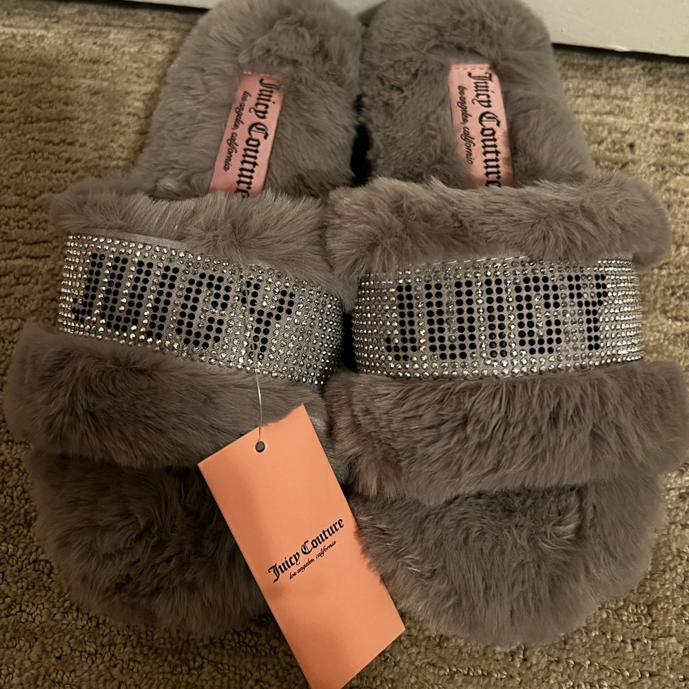 Juicy Couture sandal slippers
